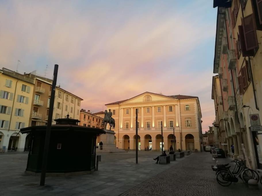 Apartamento Prestigioso Attico A Passo Duomo By Revenue House Casale Monferrato Exterior foto