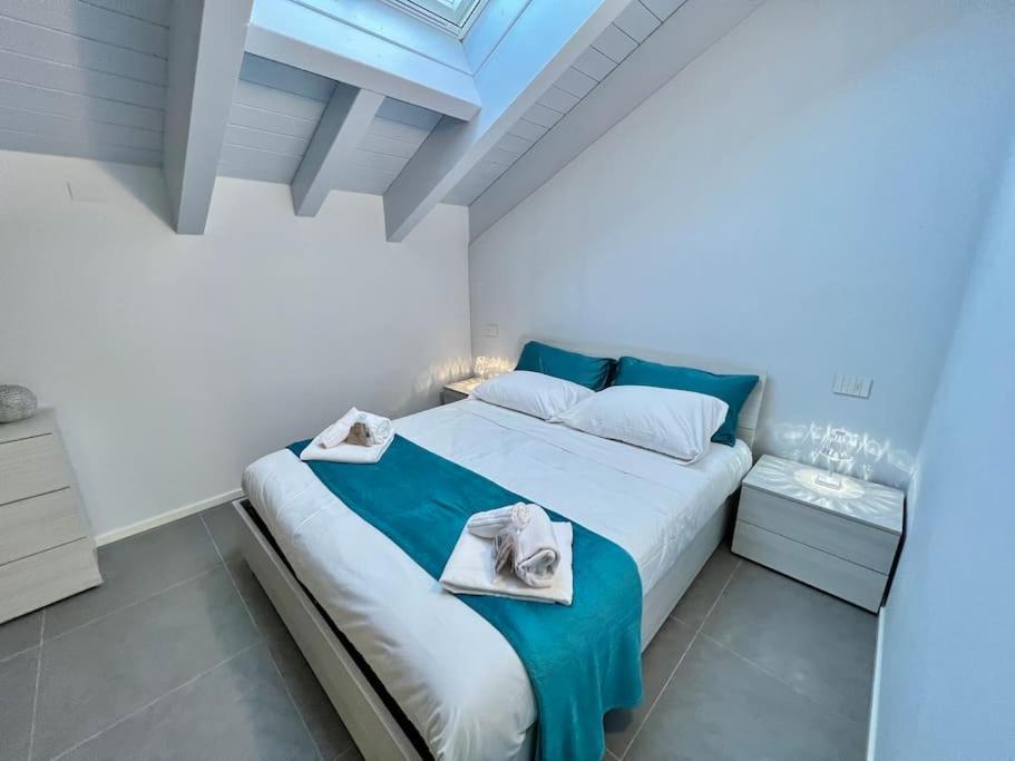 Apartamento Prestigioso Attico A Passo Duomo By Revenue House Casale Monferrato Exterior foto
